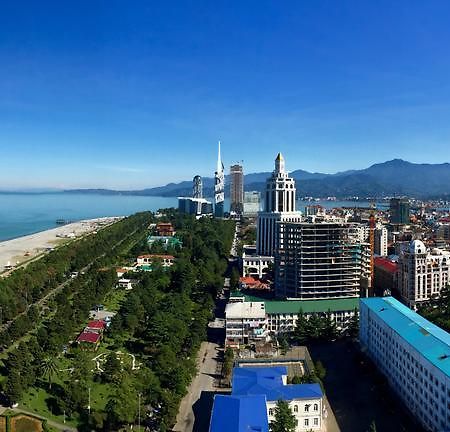 Nellie'S Apartment บาทูมิ ภายนอก รูปภาพ