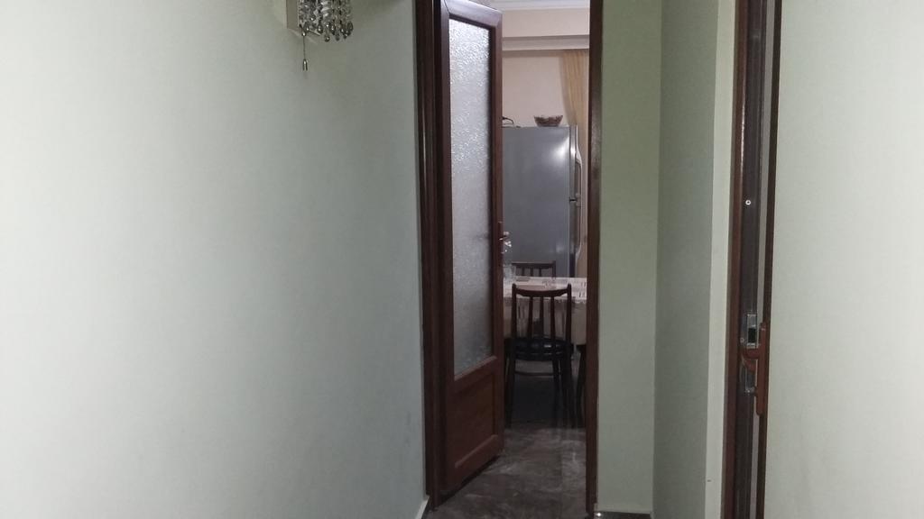 Nellie'S Apartment บาทูมิ ภายนอก รูปภาพ