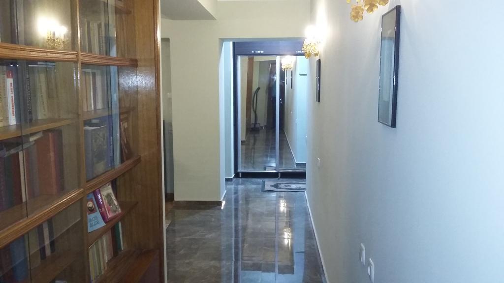 Nellie'S Apartment บาทูมิ ภายนอก รูปภาพ