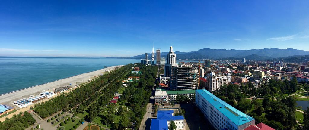 Nellie'S Apartment บาทูมิ ภายนอก รูปภาพ